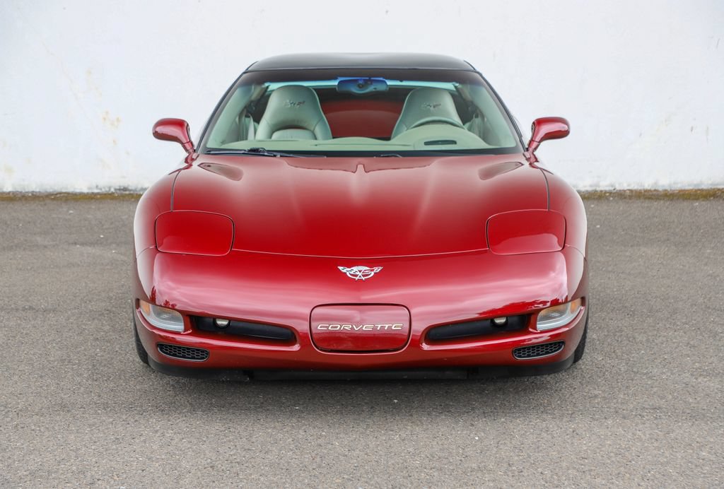 Used 2003 Chevrolet Corvette Coupe w/ Preferred Equipment Group RWD image 16