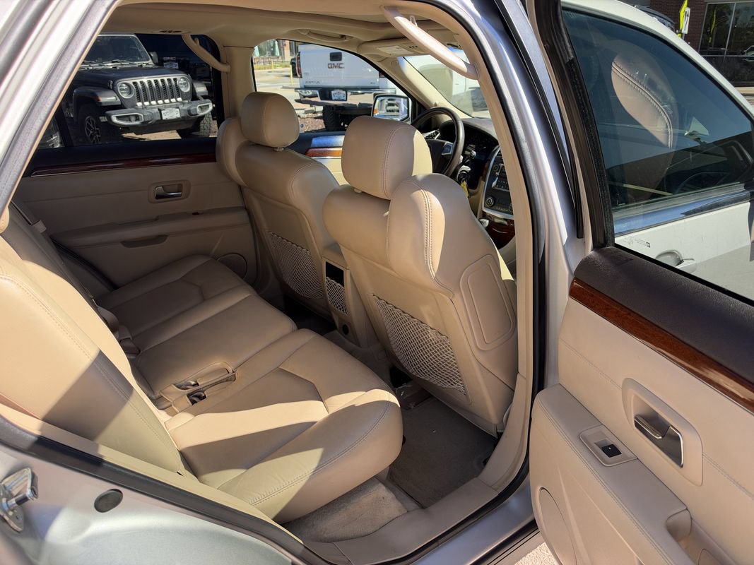Used 2008 Cadillac SRX RWD image 26