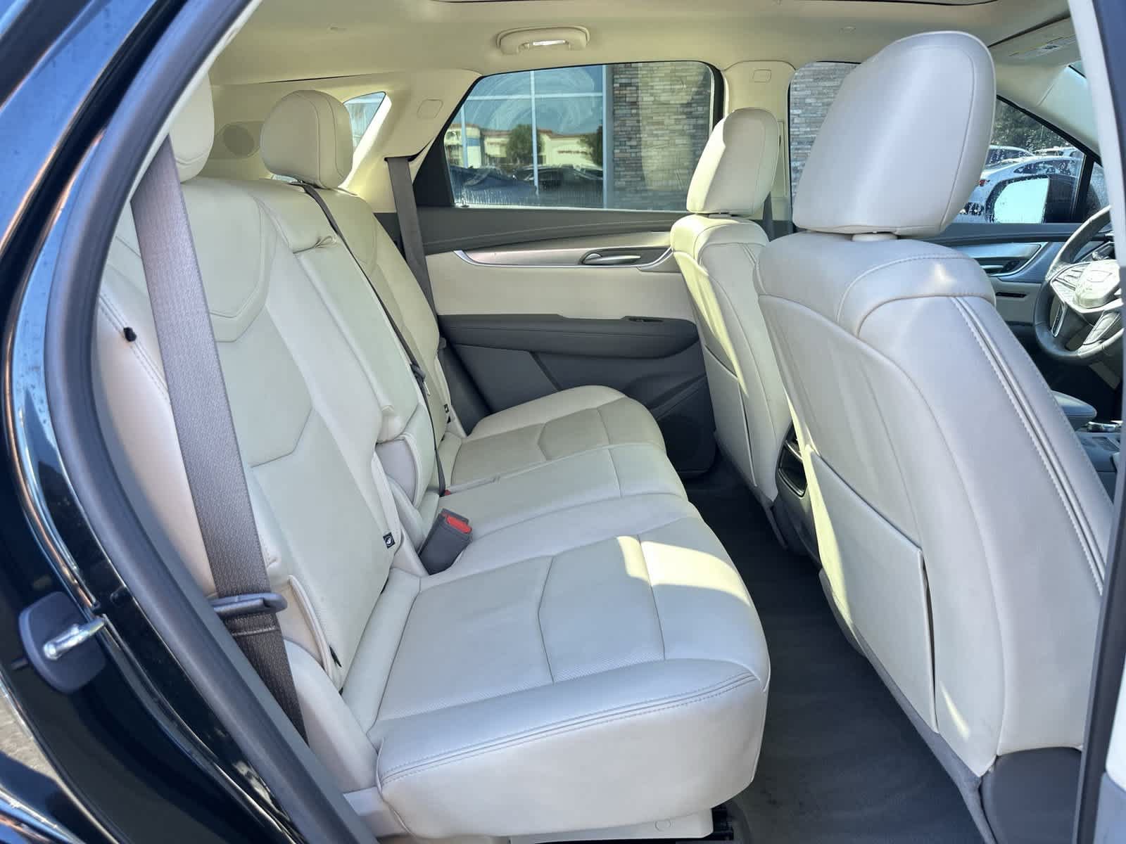 Used 2023 Cadillac XT5 Premium Luxury FWD image 16