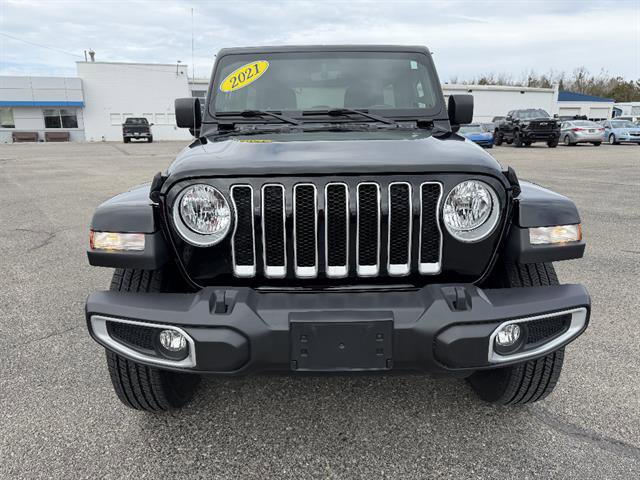 Used 2021 Jeep Wrangler Unlimited Sahara w/ Uconnect 4C Nav & Sound Group AWD/4WD image 2