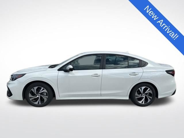Used 2025 Subaru Legacy Premium image 4