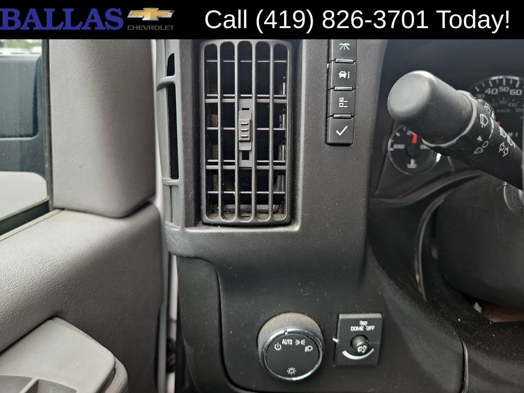 Used 2014 Chevrolet Express 2500 RWD image 18