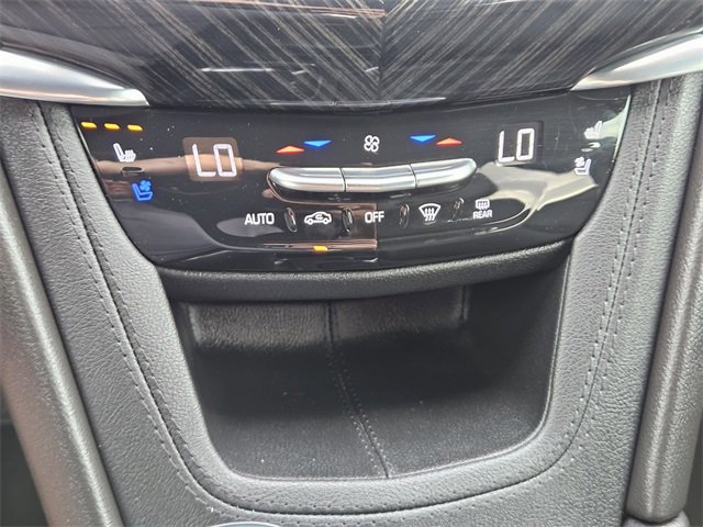 Used 2021 Cadillac XT6 Premium Luxury image 19