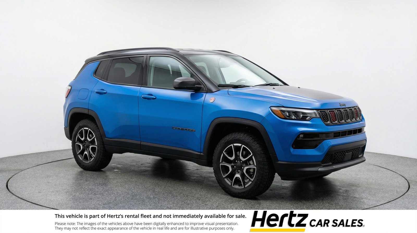 Used 2025 Jeep Compass Trailhawk image 1