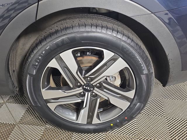 Used 2023 Kia Sorento SX Prestige image 17