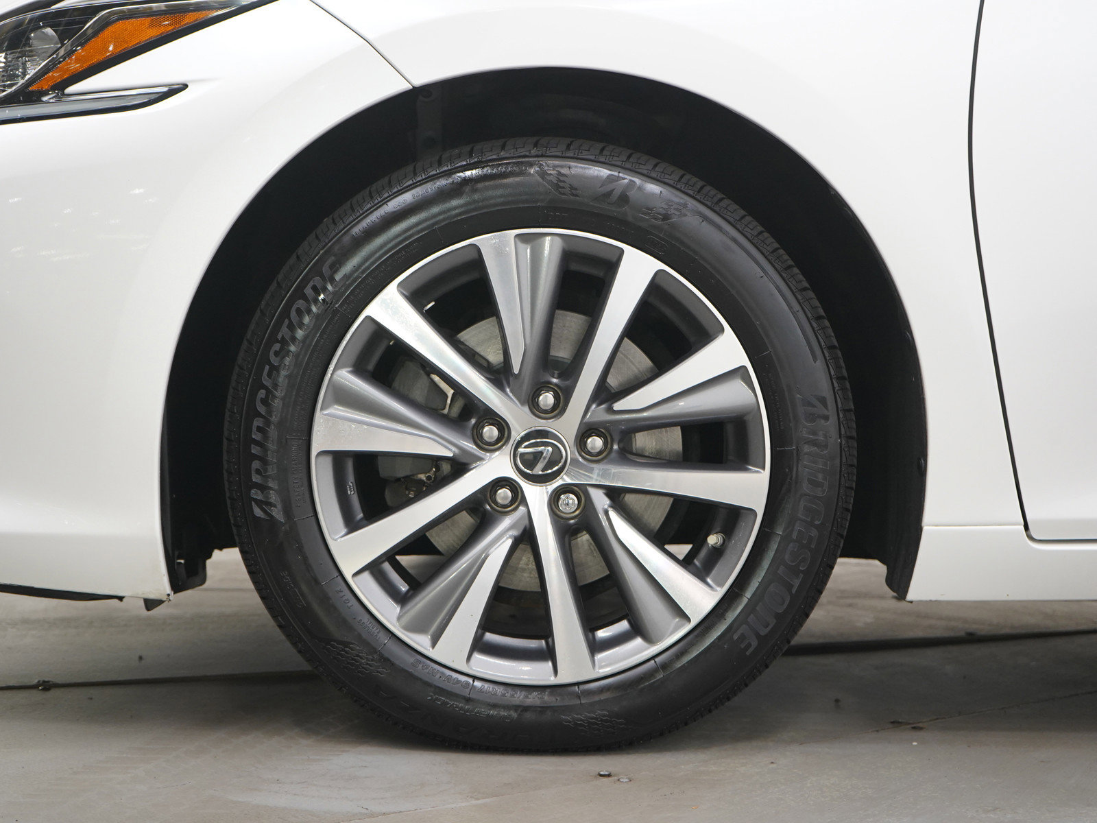 Used 2021 Lexus ES 350 w/ Accessory Package FWD image 30