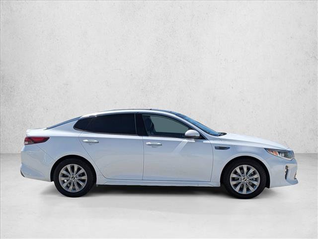 Used 2018 Kia Optima S w/ Panoramic Sunroof Package FWD image 4