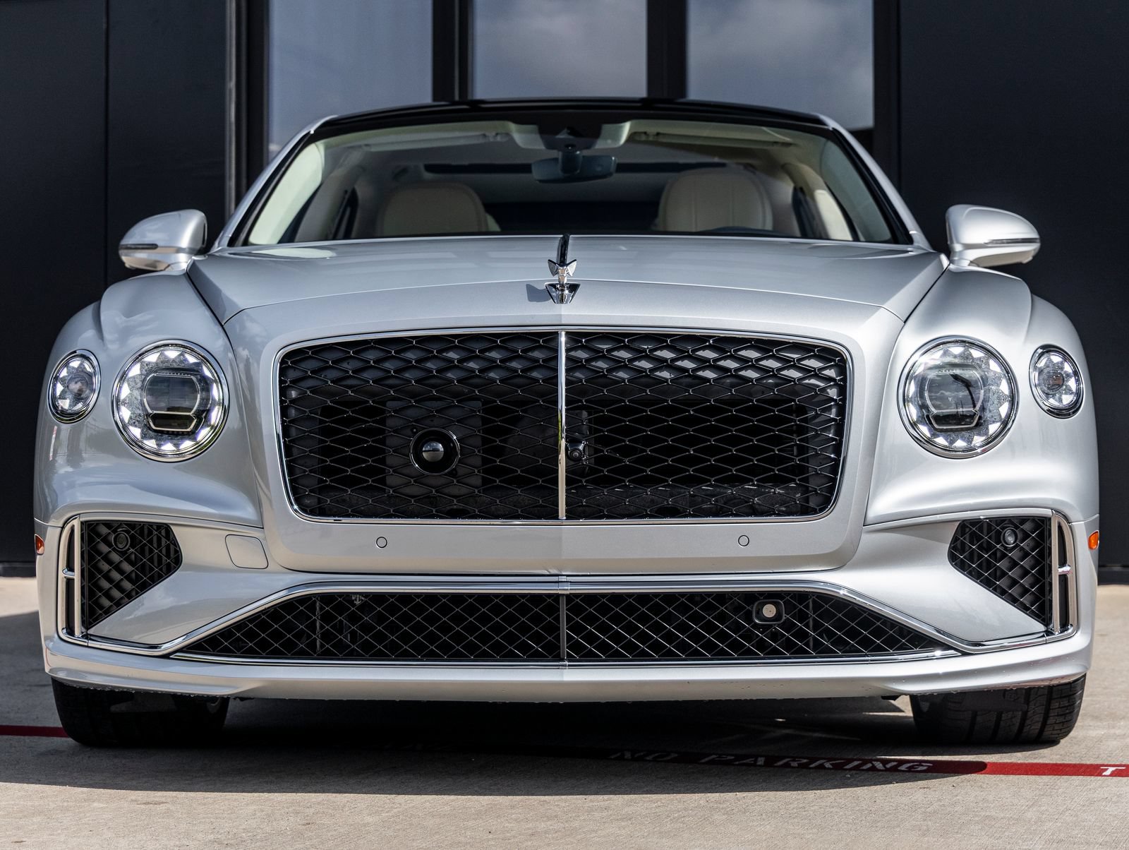 Used 2026 Bentley Flying Spur V8 AWD/4WD image 4