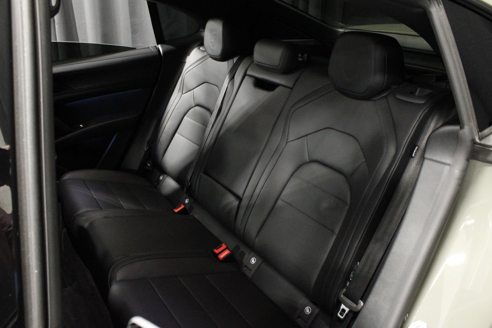 New 2026 Porsche Cayenne Electric Coupe AWD/4WD image 21