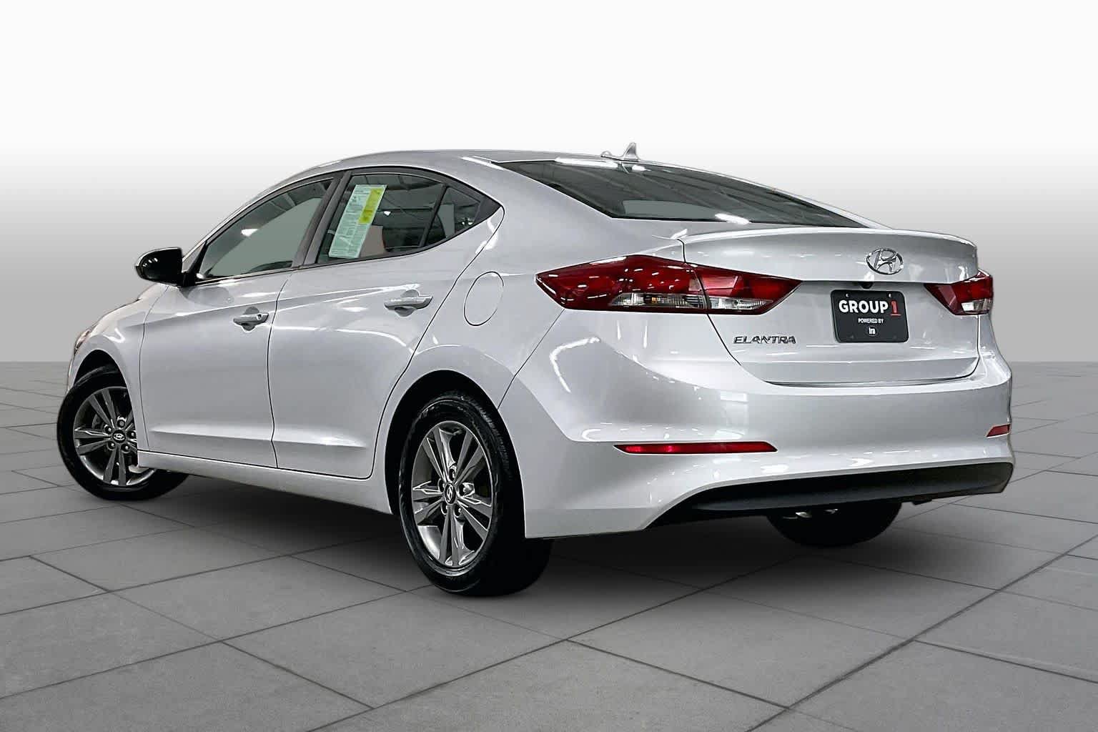 Used 2017 Hyundai Elantra SE FWD image 12