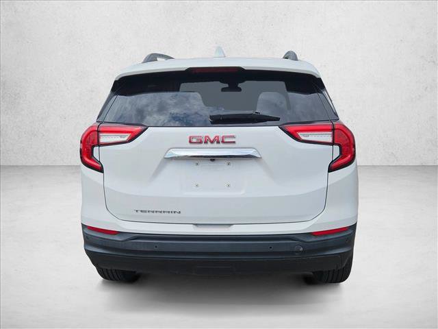 Used 2022 GMC Terrain SLE w/ Driver Convenience Package FWD image 6