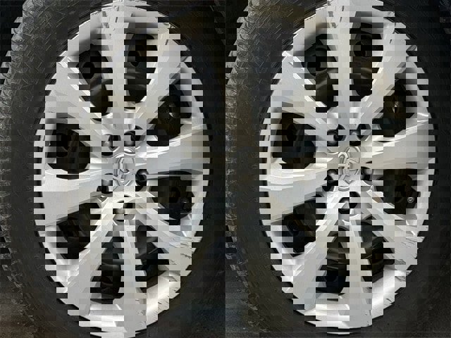 Used 2025 Toyota Corolla LE image 10