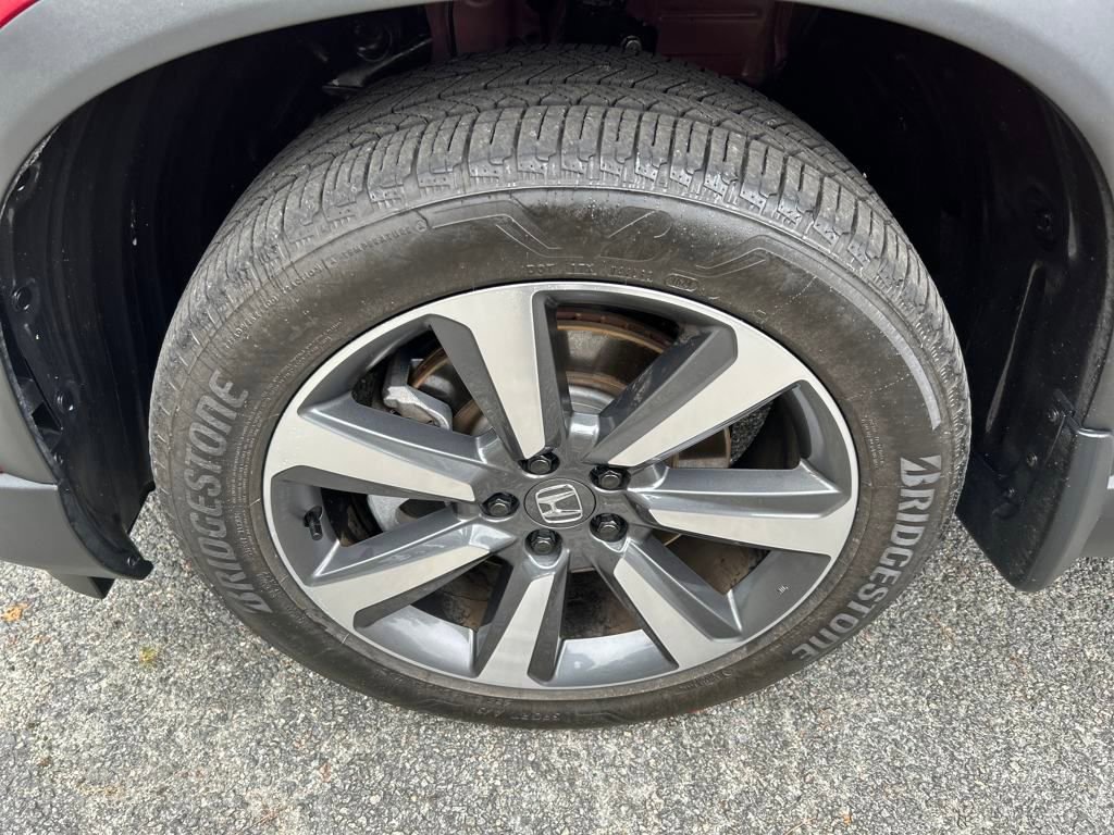 Used 2025 Honda Pilot Elite image 13