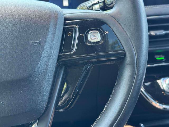 Used 2023 Lincoln Corsair AWD w/ Equipment Group 101A image 25