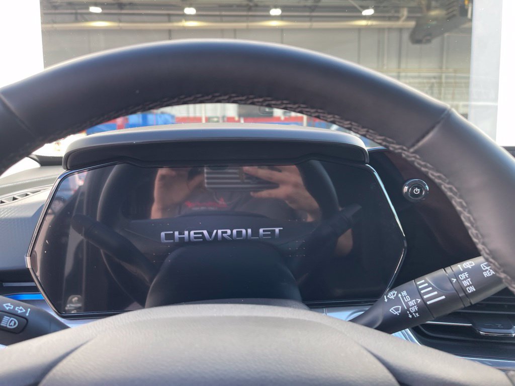 New 2026 Chevrolet Trax LT w/ Sunroof Package FWD image 17