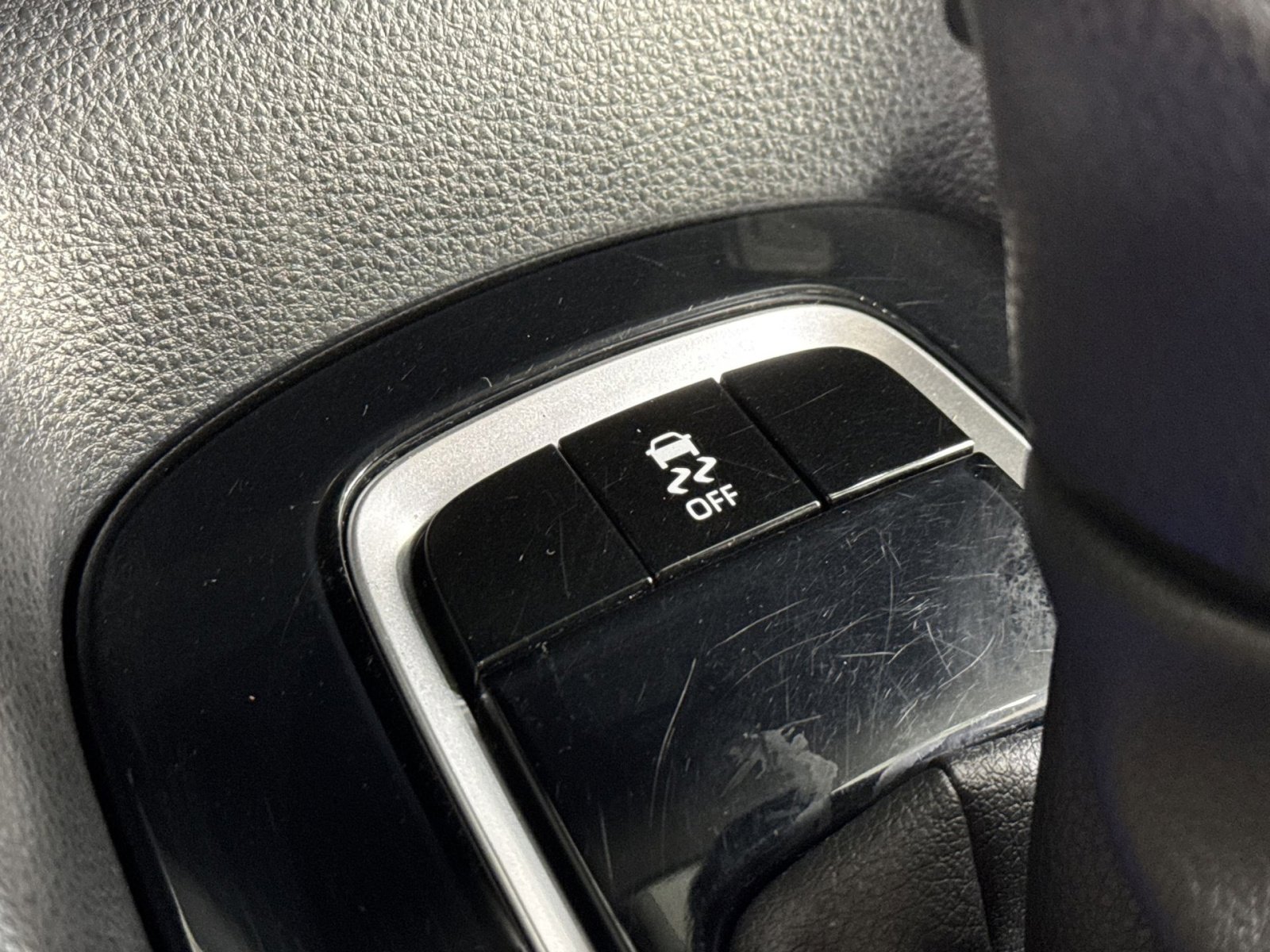 Used 2023 Toyota Corolla LE image 33