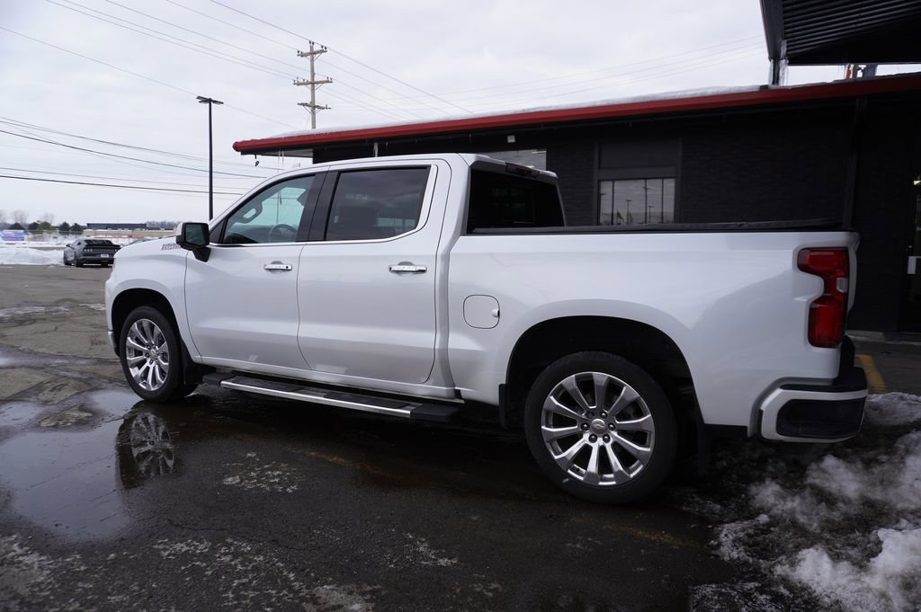 Used 2022 Chevrolet Silverado 1500 High Country w/ Technology Package image 5