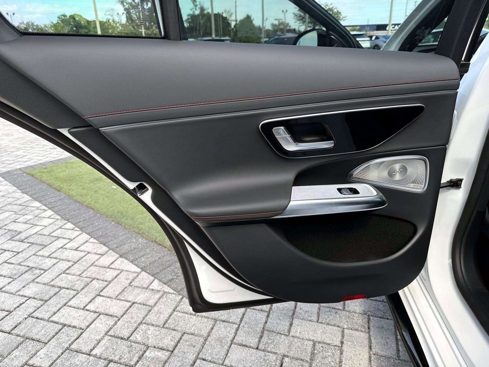 New 2026 Mercedes-Benz E 53 AMG e 4MATIC Sedan image 11