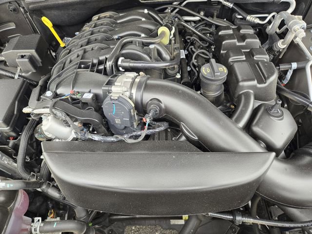 Used 2025 Dodge Durango GT RWD image 30