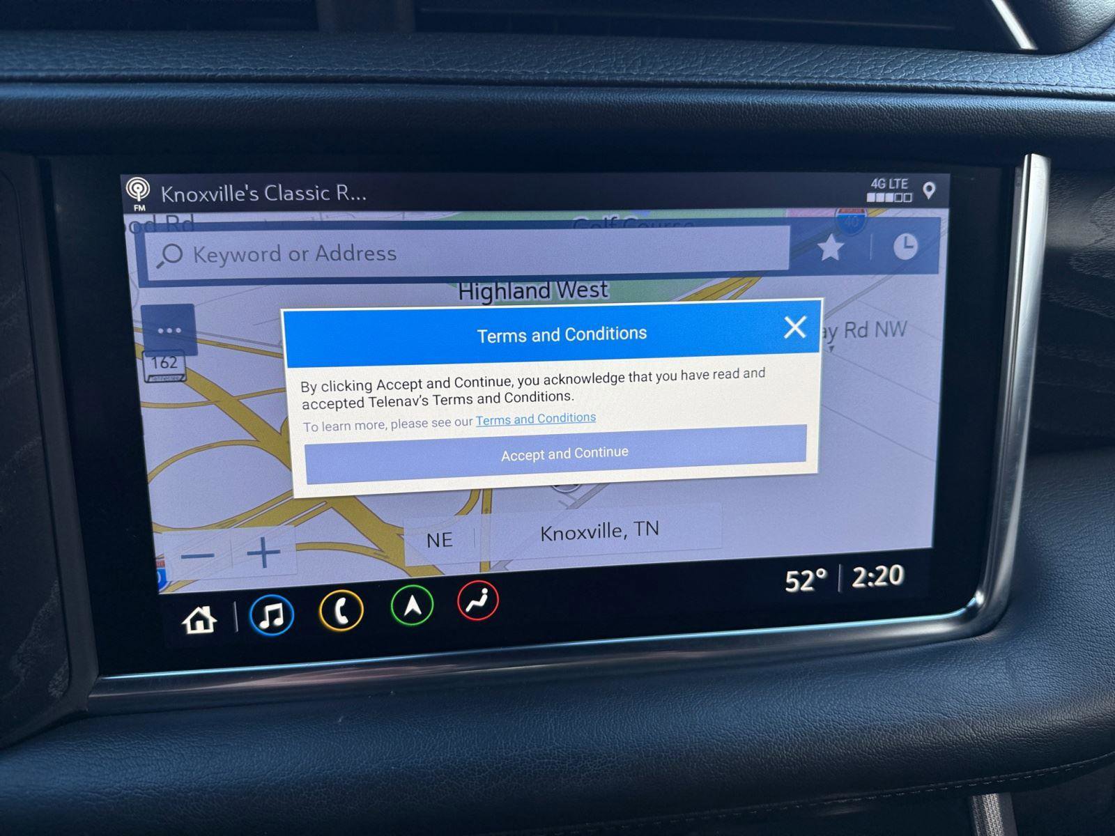 Used 2021 GMC Yukon Denali w/ Denali Premium Package image 25