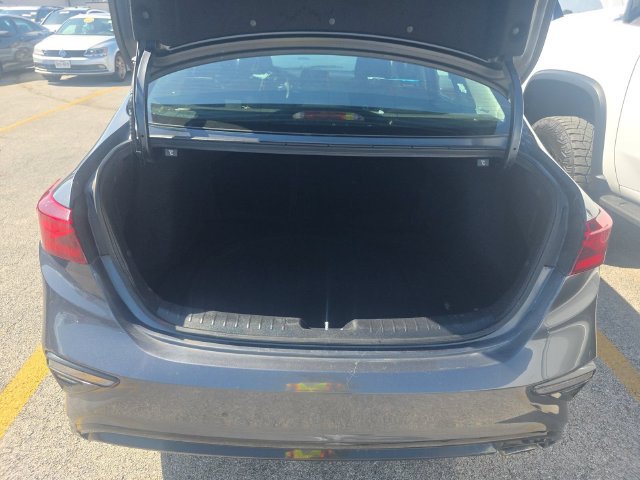 Used 2021 Kia Forte LXS FWD image 16