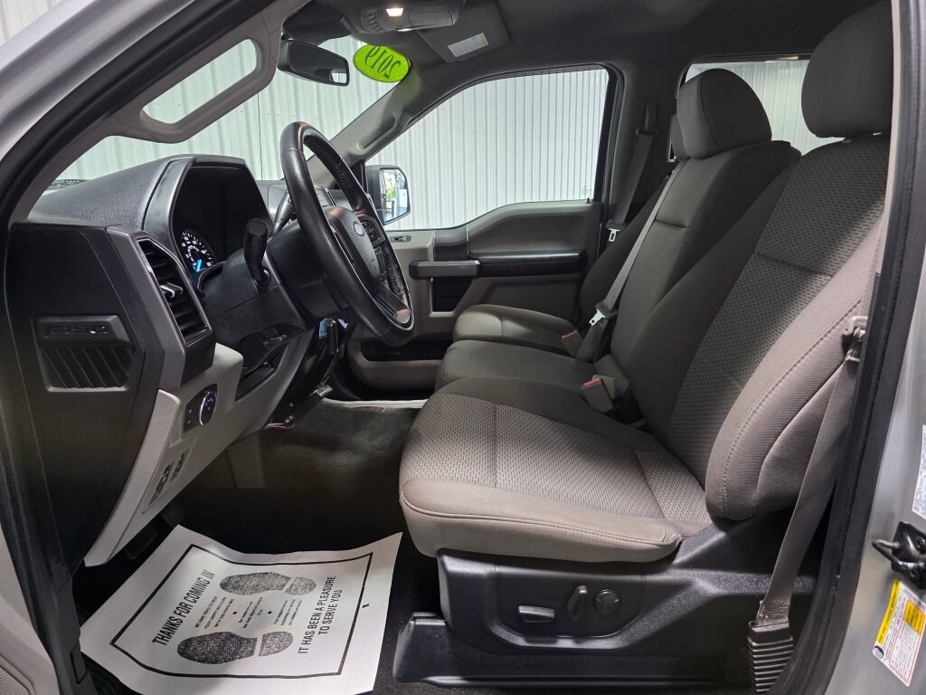 Used 2019 Ford F150 XLT w/ Equipment Group 302A Luxury AWD/4WD image 9