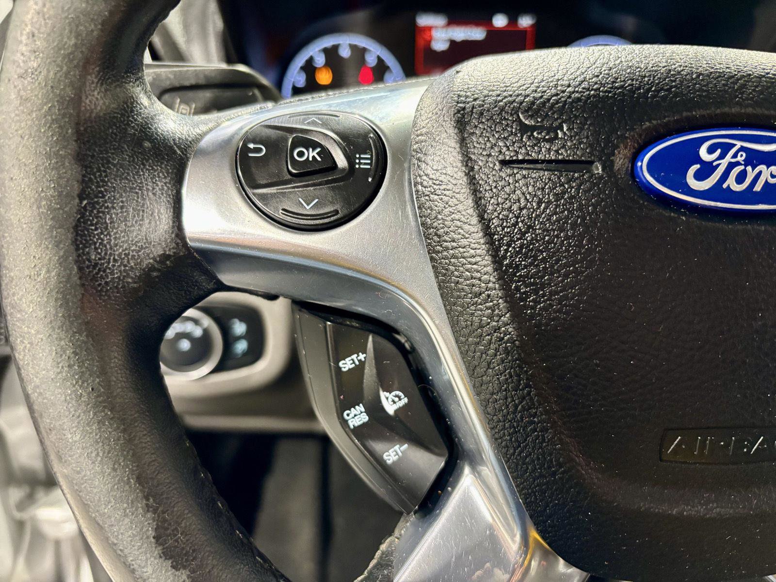 Used 2019 Ford Transit Connect XLT w/ Driver-Assist Package image 16