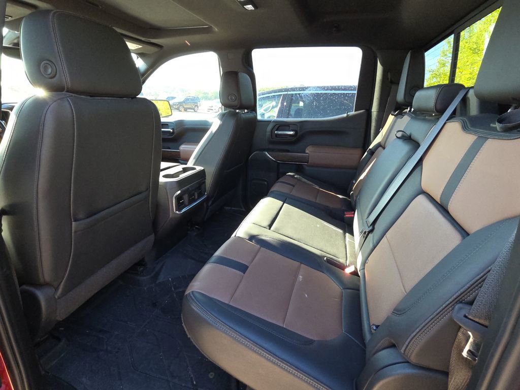 Used 2022 Chevrolet Silverado 1500 High Country w/ Technology Package AWD/4WD image 14