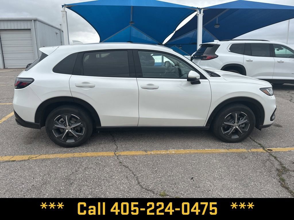 Used 2025 Honda HR-V EX-L image 8
