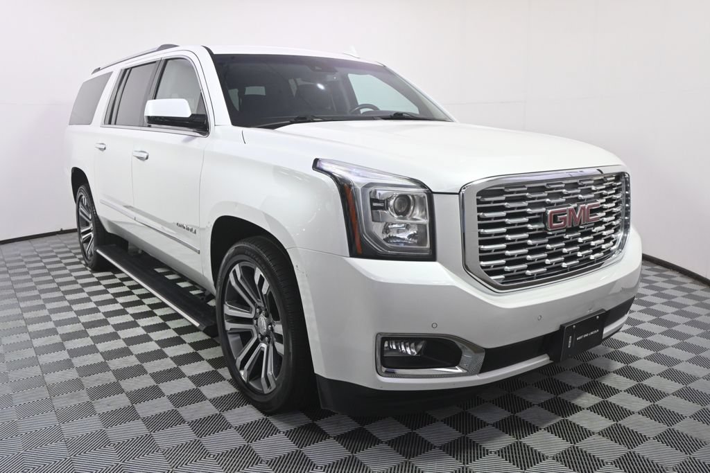 Used 2019 GMC Yukon XL Denali w/ Denali Ultimate Package AWD/4WD image 9