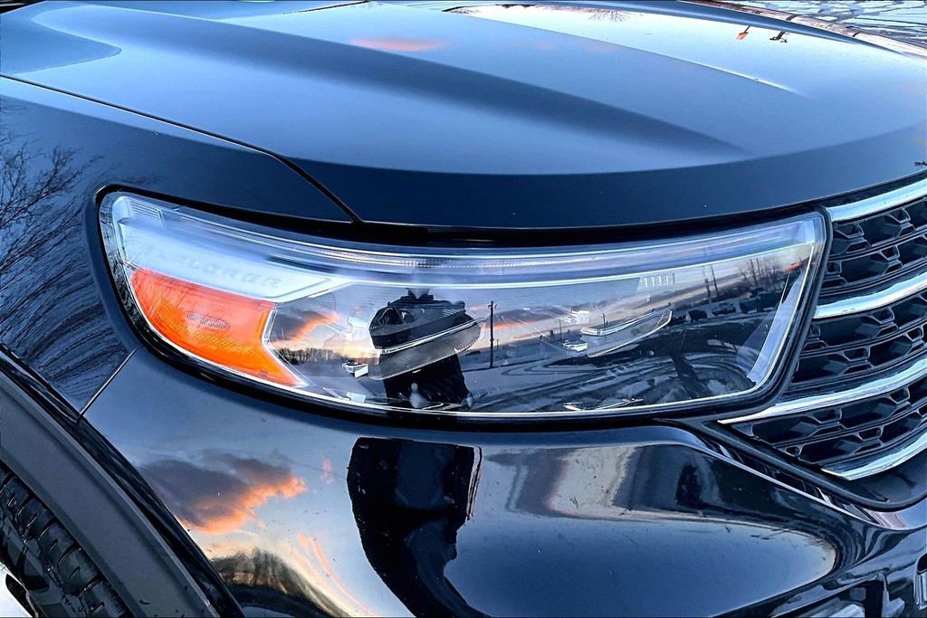 Certified 2023 Ford Explorer XLT w/ Equipment Group 202A image 29