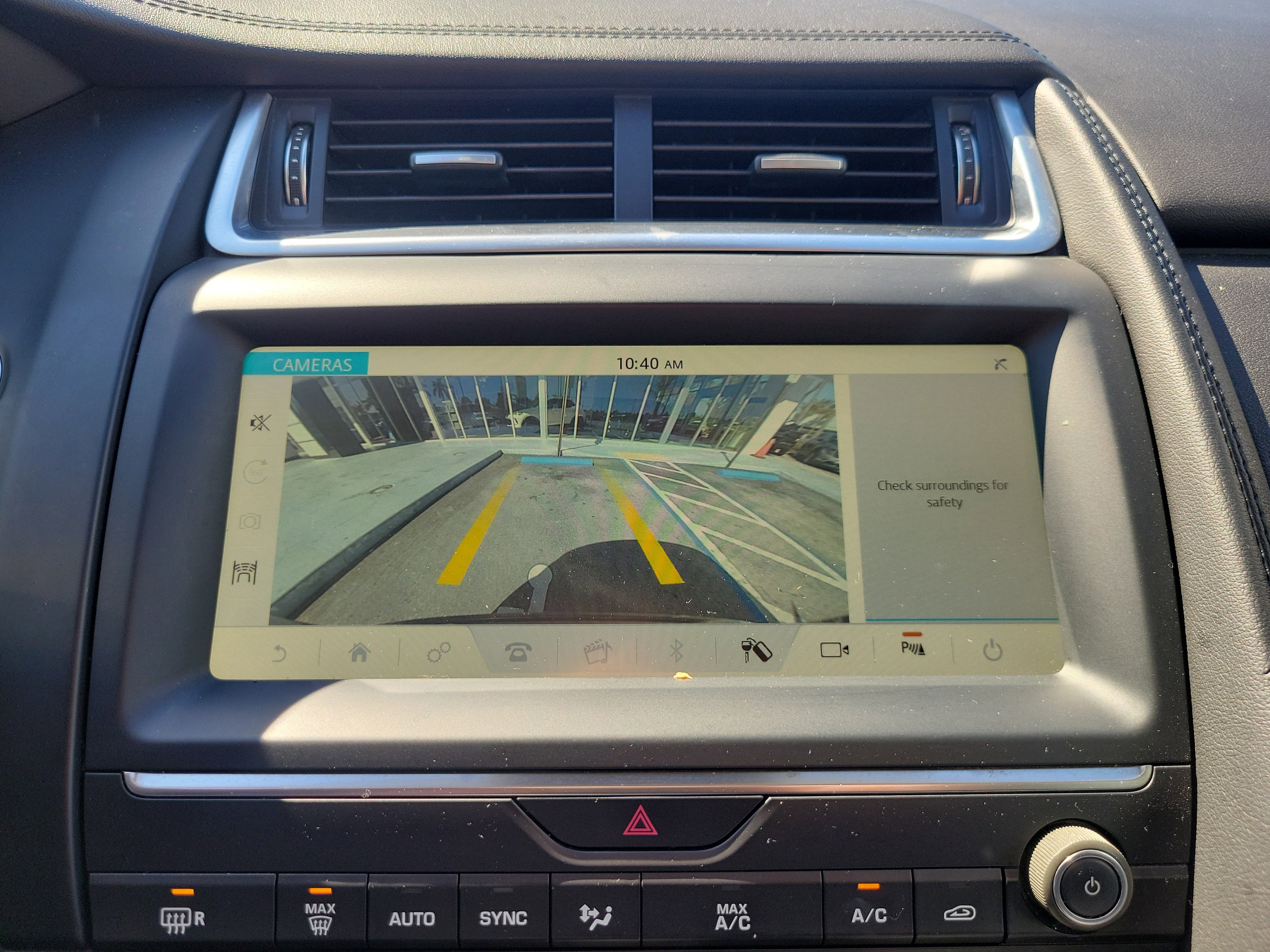 Used 2020 Jaguar E-PACE image 10