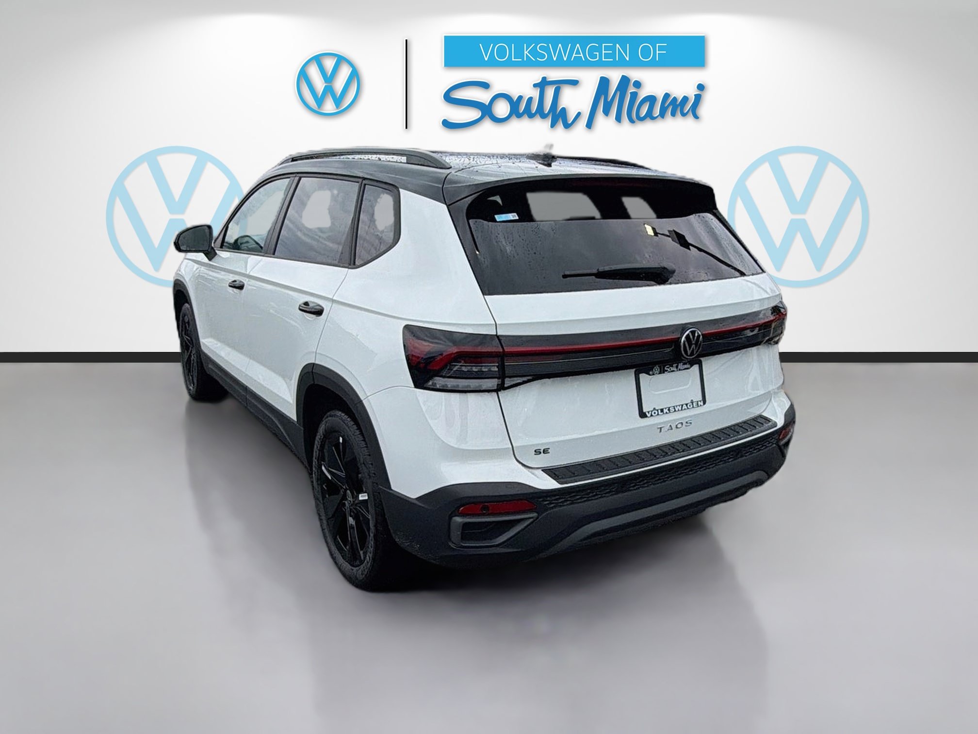 New 2026 Volkswagen Taos SE FWD image 5