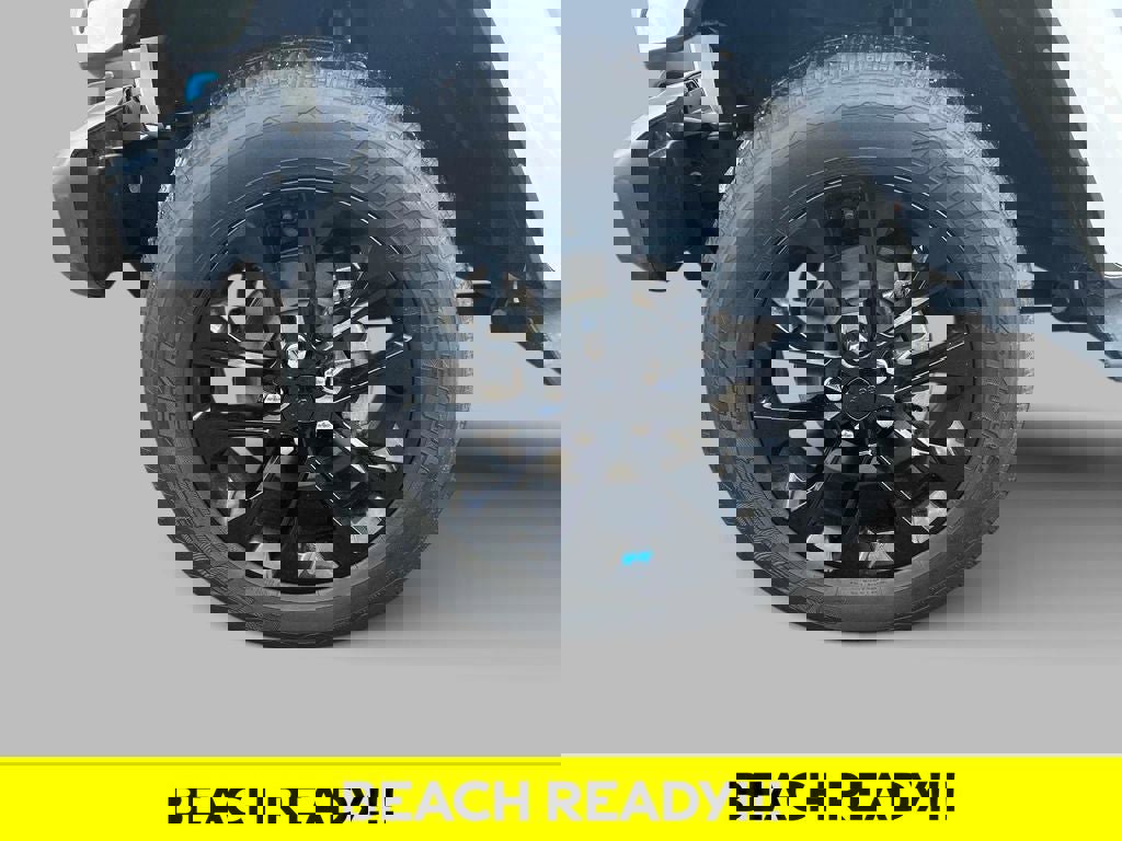 Used 2022 Jeep Wrangler Unlimited Sahara w/ Safety Group image 9