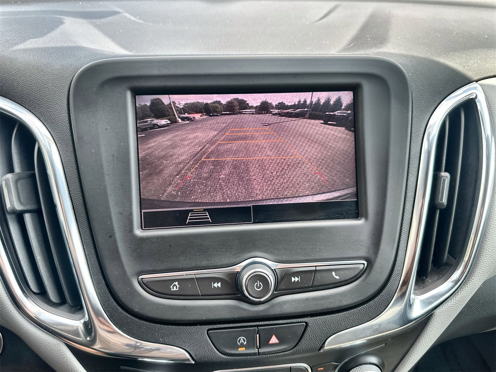 Used 2022 Chevrolet Equinox LS w/ LS Convenience Package image 14