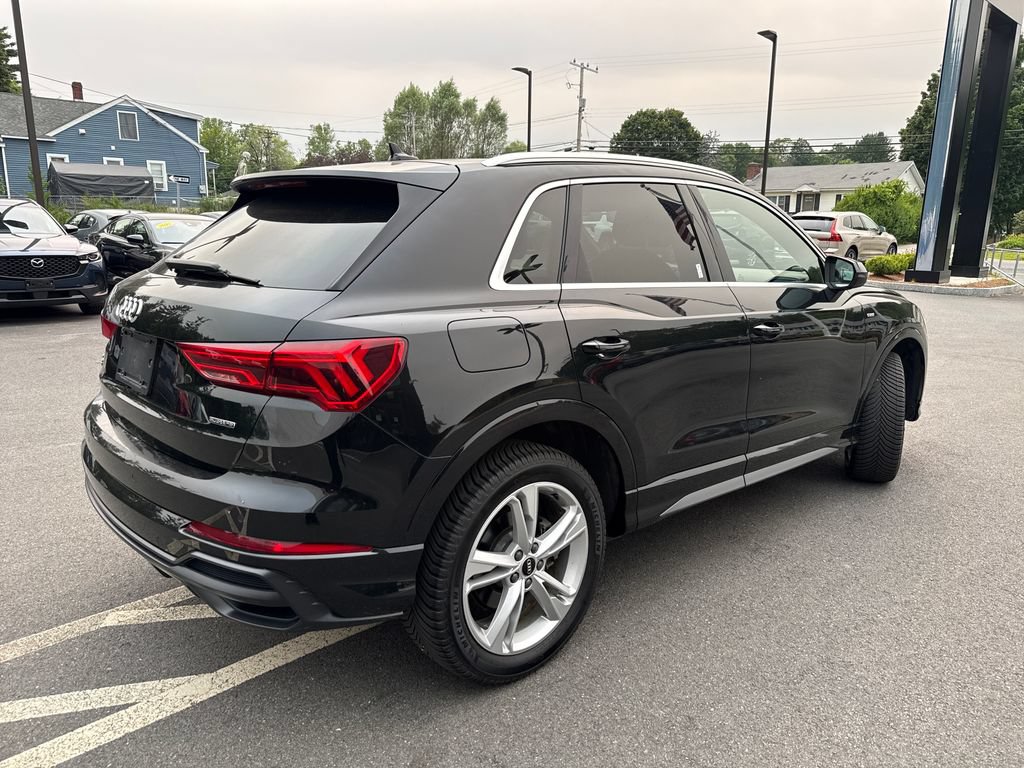 Used 2022 Audi Q3 2.0T Premium Plus w/ Premium Plus Package AWD/4WD image 5