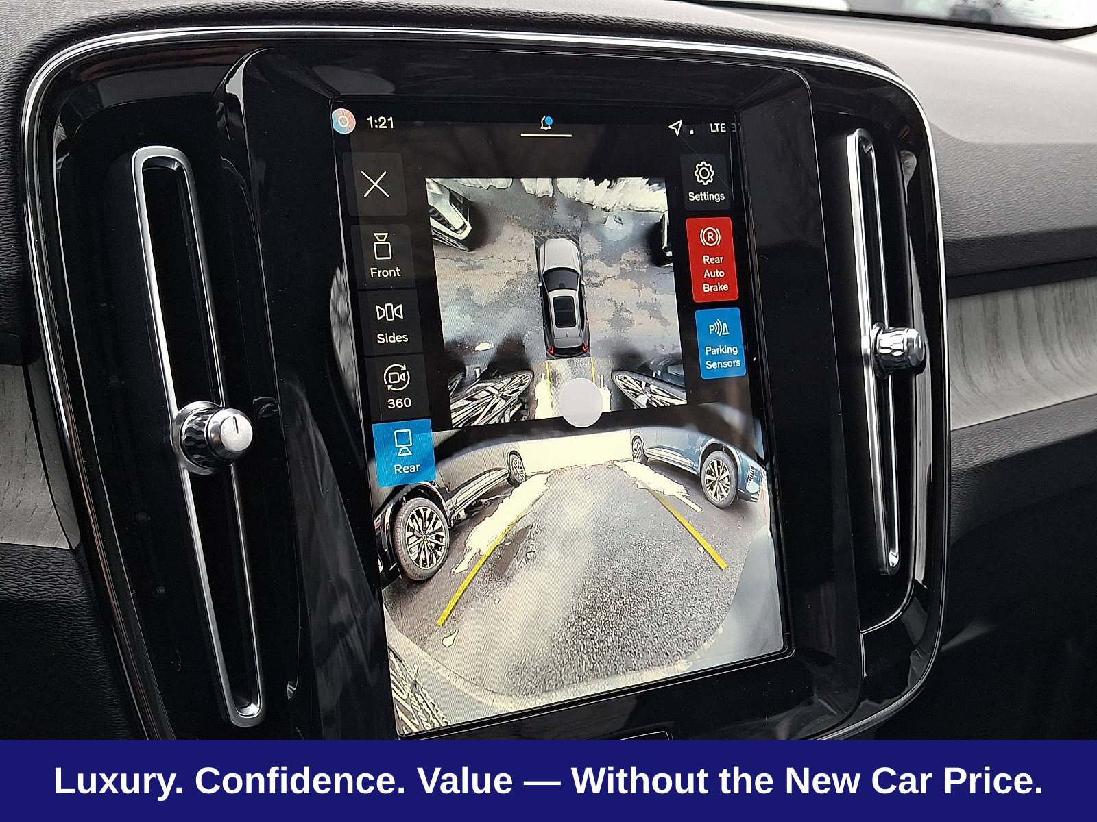 New 2026 Volvo XC40 B5 Ultra w/ Protection Package Premier AWD/4WD image 15