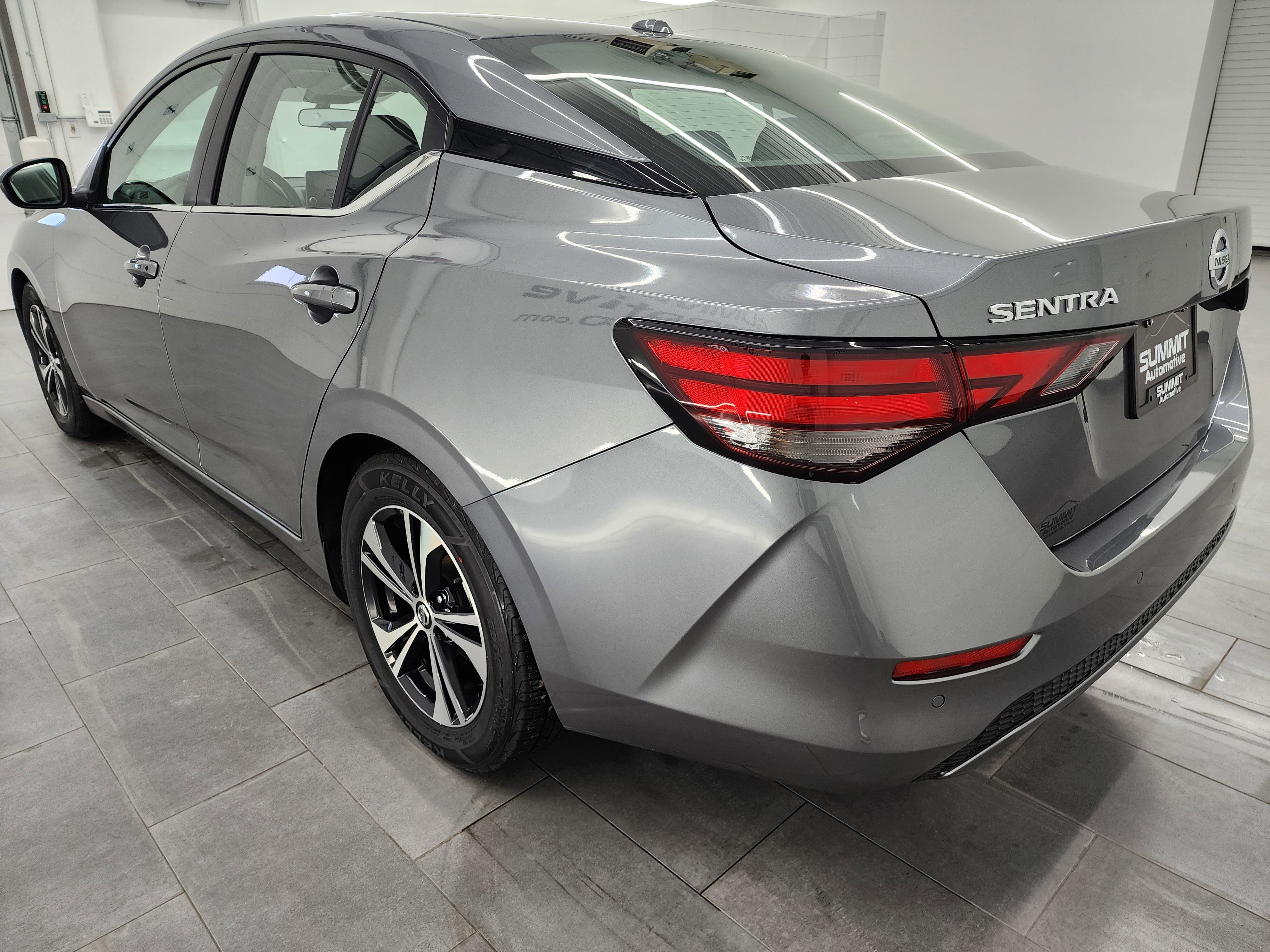 Used 2023 Nissan Sentra SV image 5