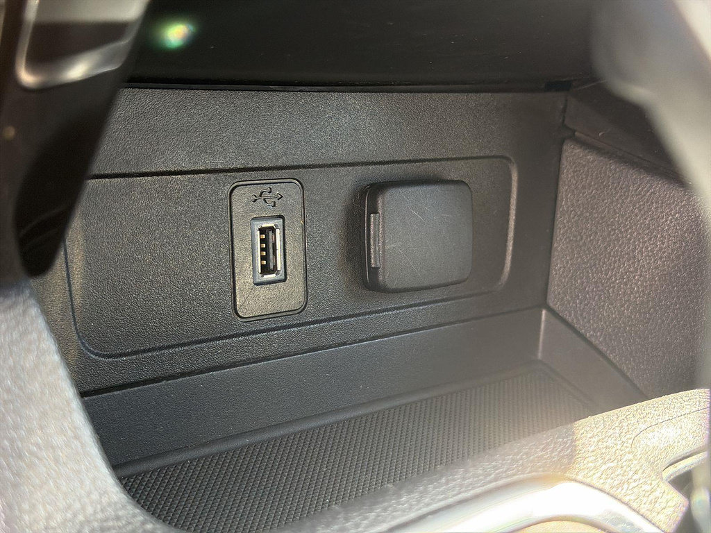 Used 2019 Ford Escape Titanium FWD image 38