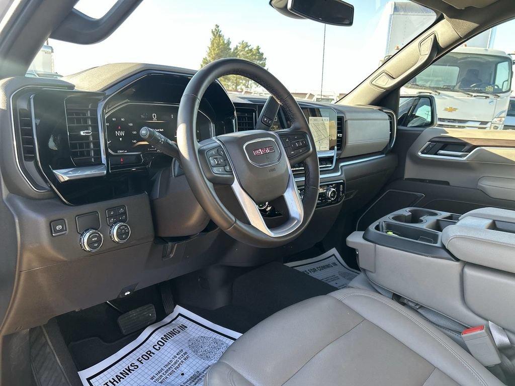 Certified 2026 GMC Sierra 1500 SLT RWD image 7