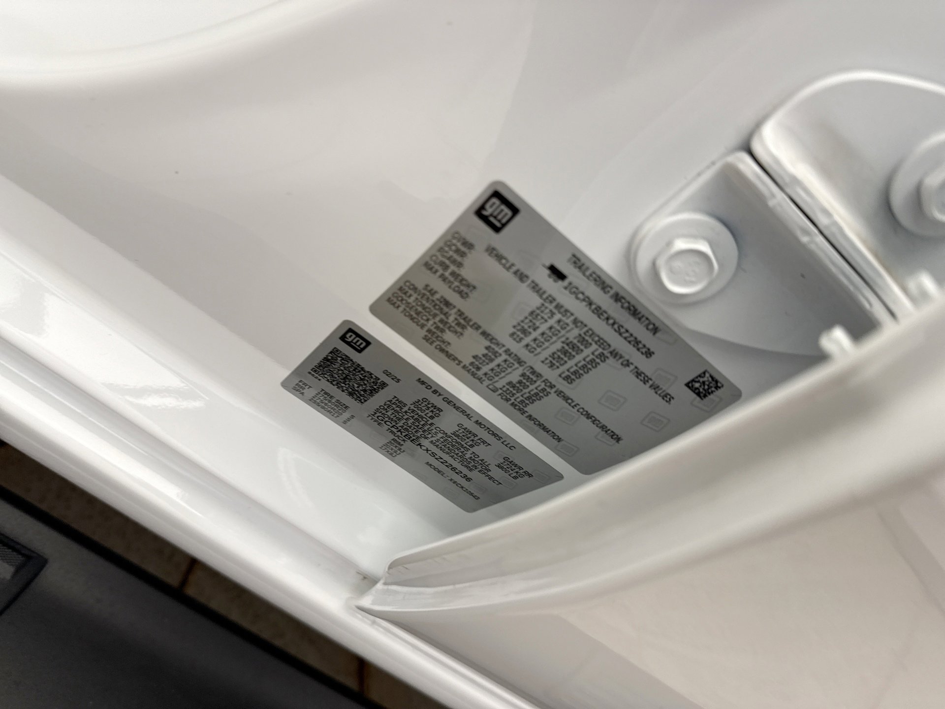 Used 2025 Chevrolet Silverado 1500 Custom w/ LPO, Dark Essentials Package image 19