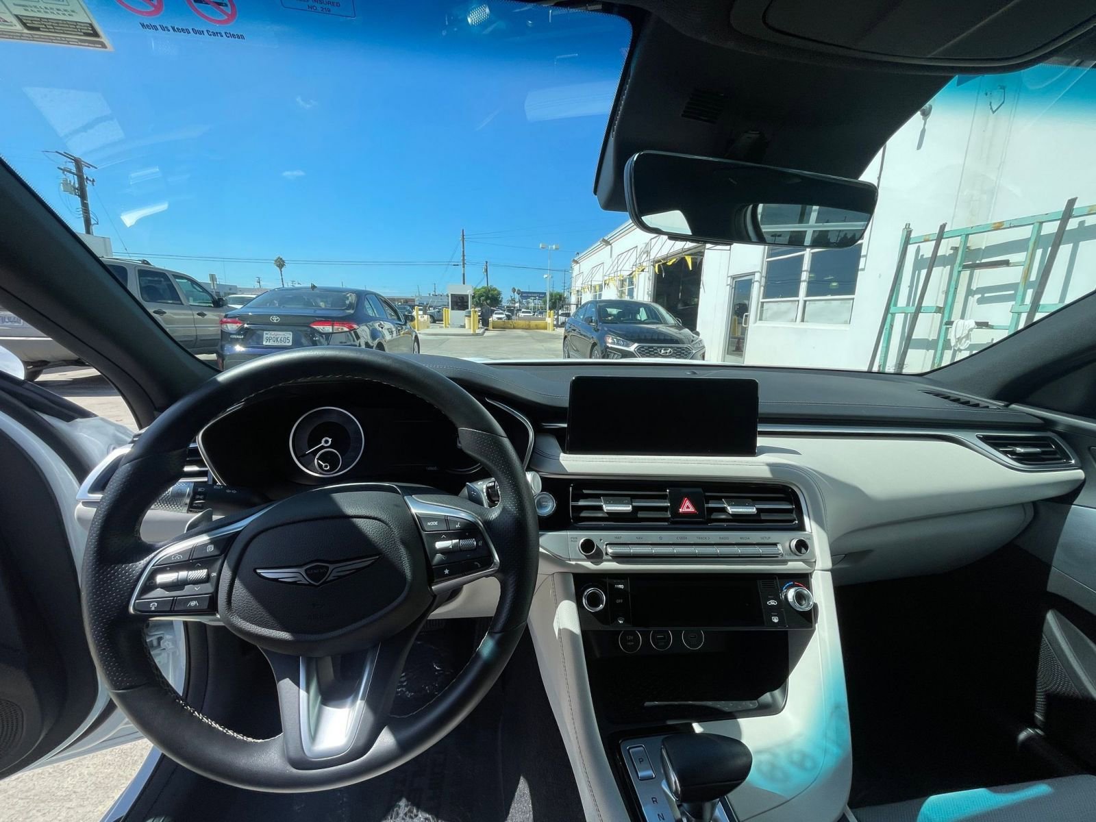 Used 2025 Genesis G70 2.5T image 33