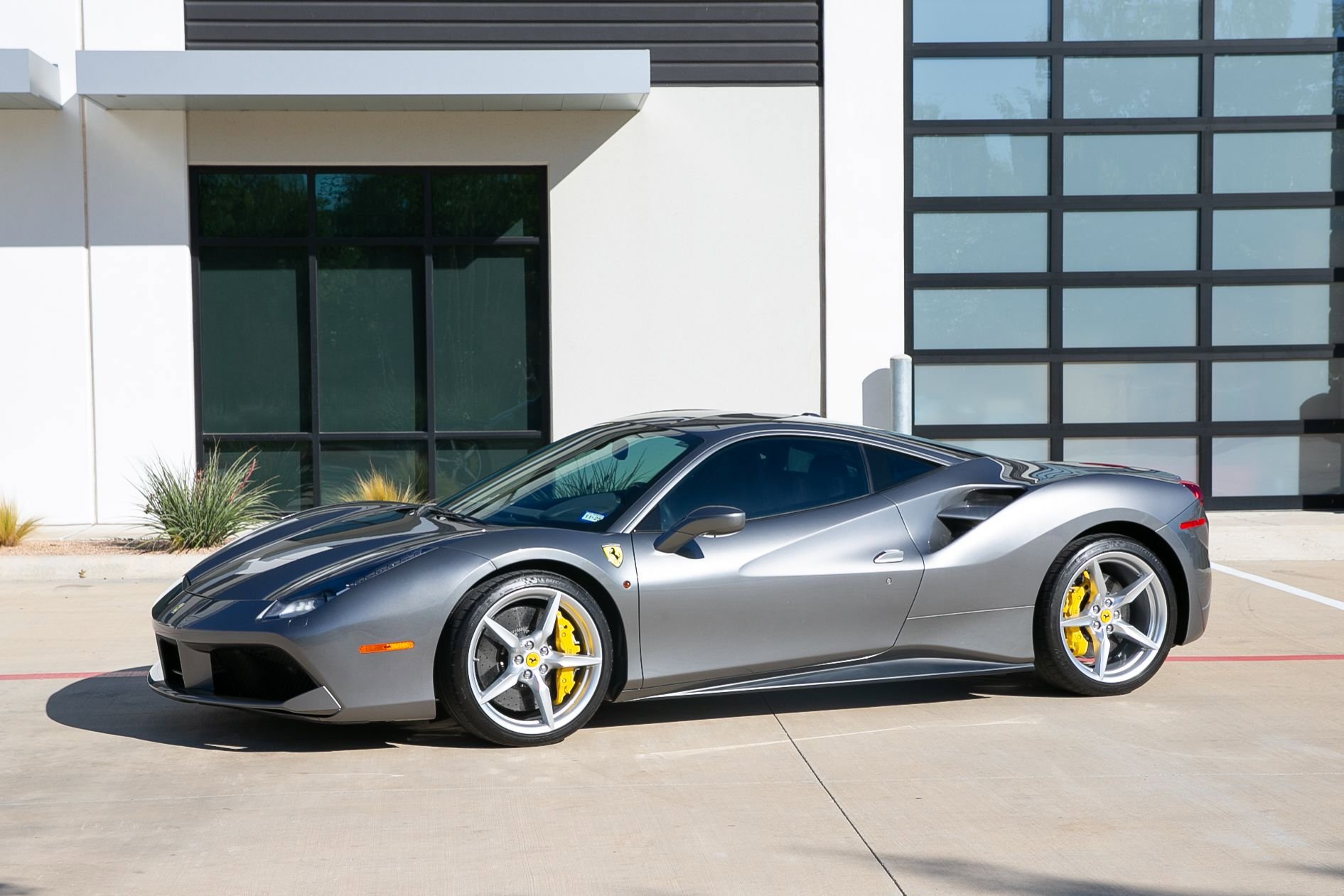Used 2016 Ferrari 488 GTB image 2