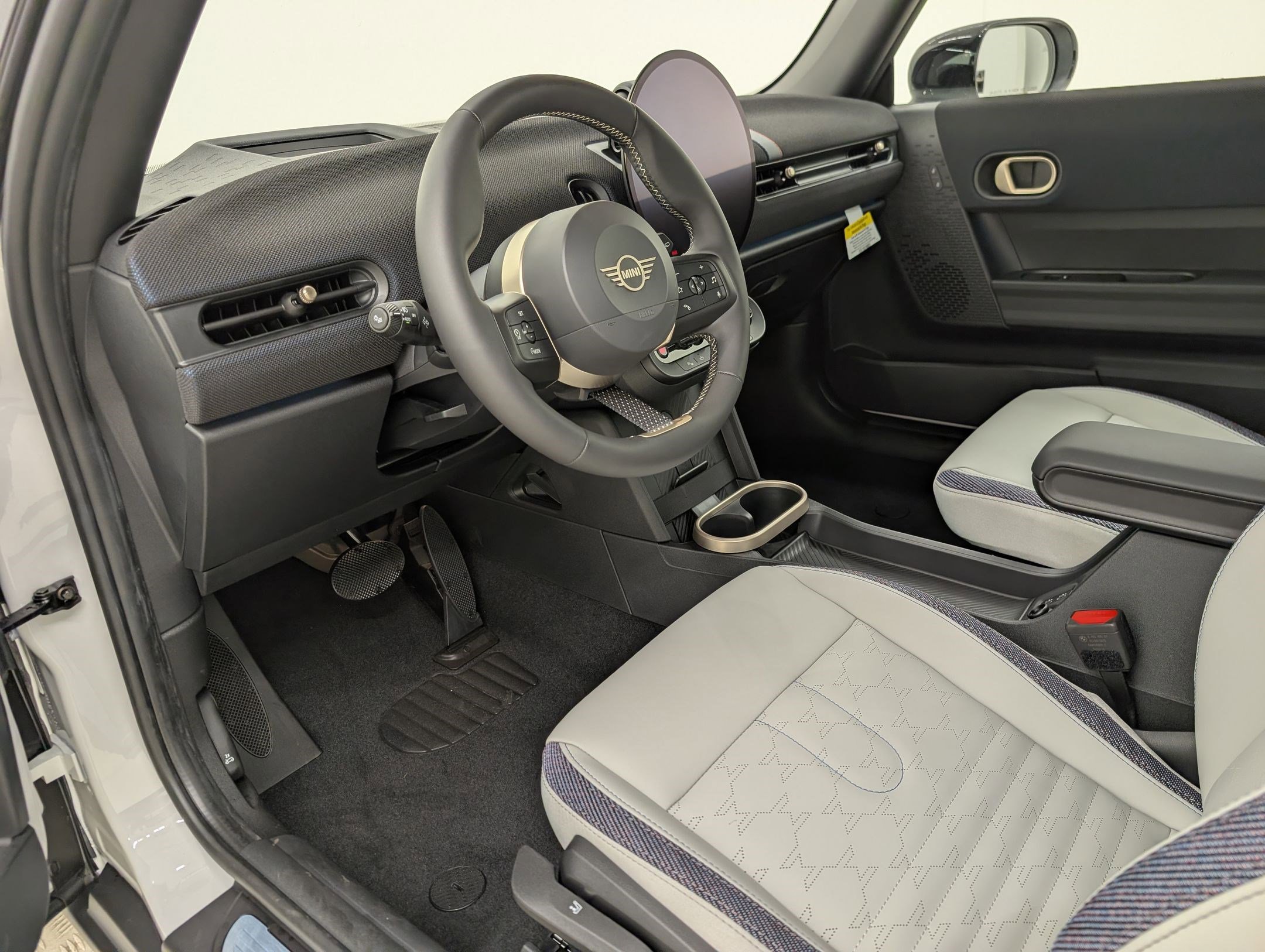 New 2026 MINI Cooper S image 4