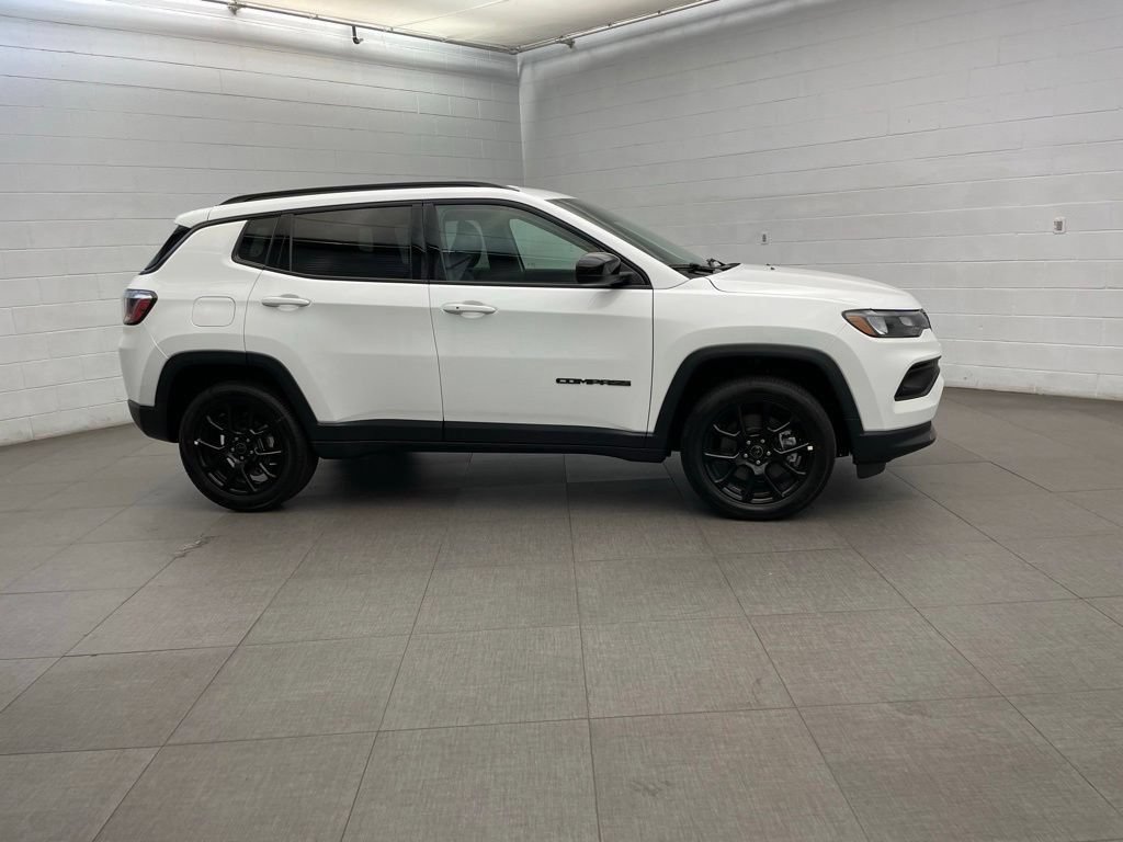 New 2026 Jeep Compass Latitude AWD/4WD image 2