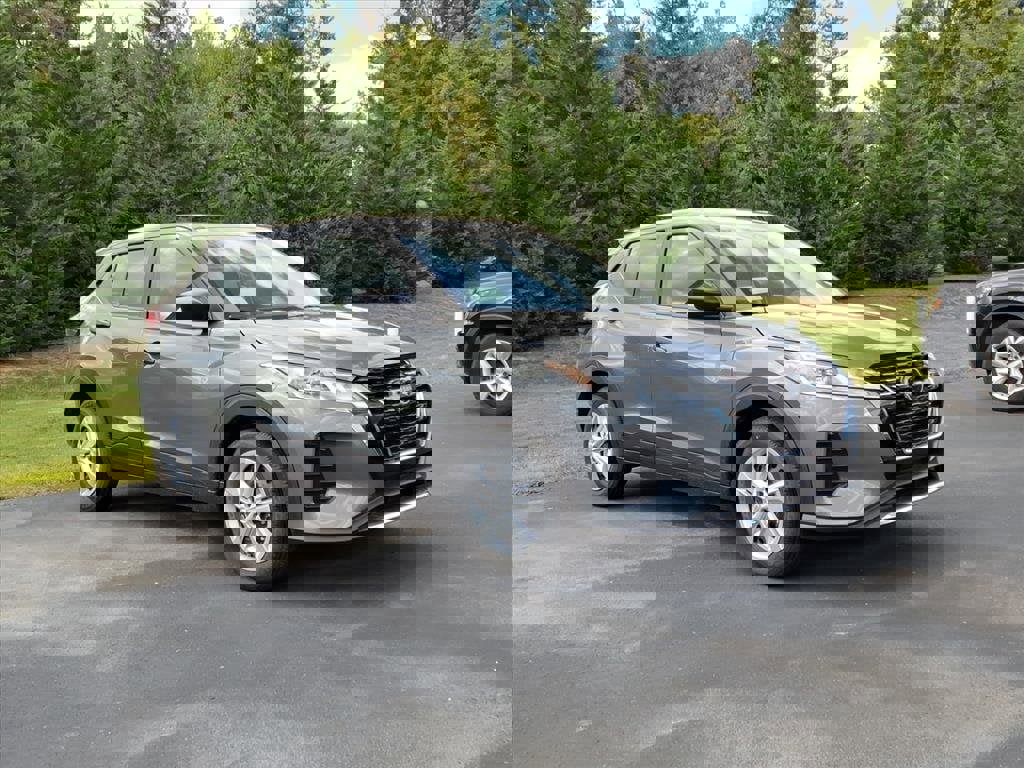 New 2025 Nissan Kicks Play S video 1