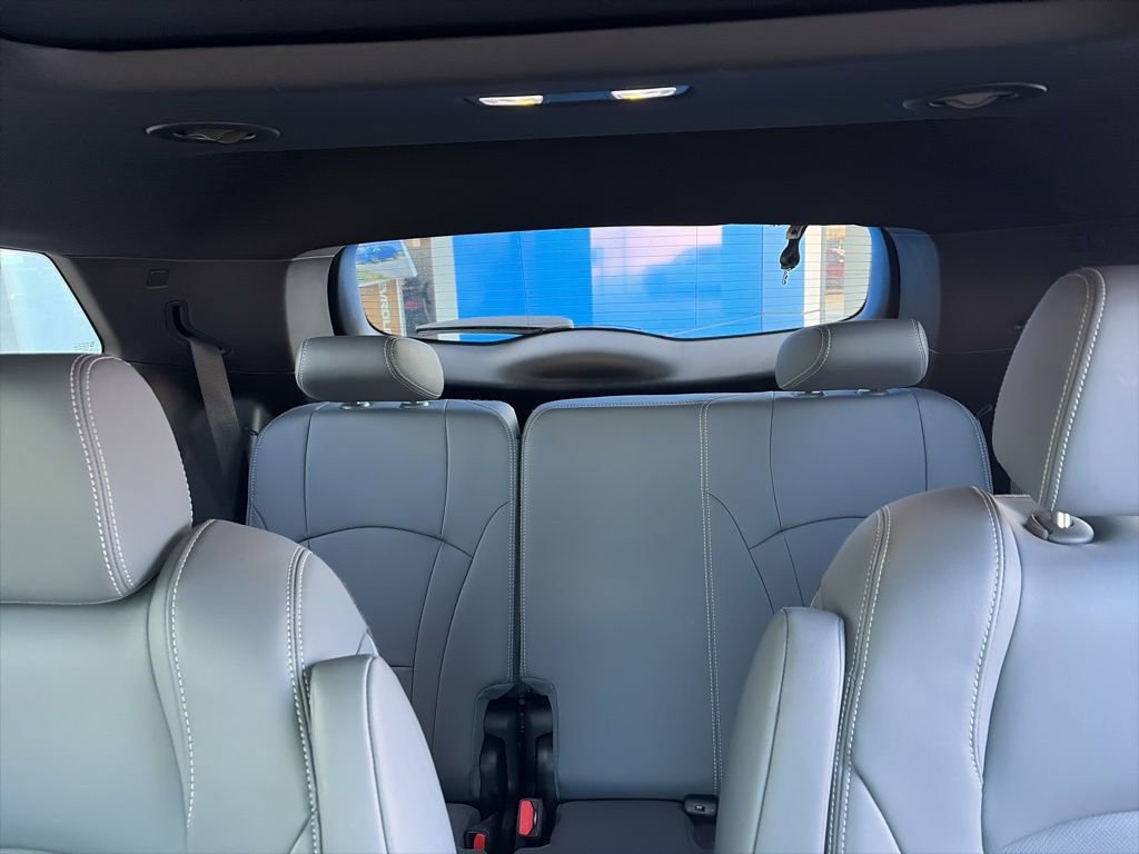 Used 2023 Buick Enclave Essence w/ Experience Buick Package image 14