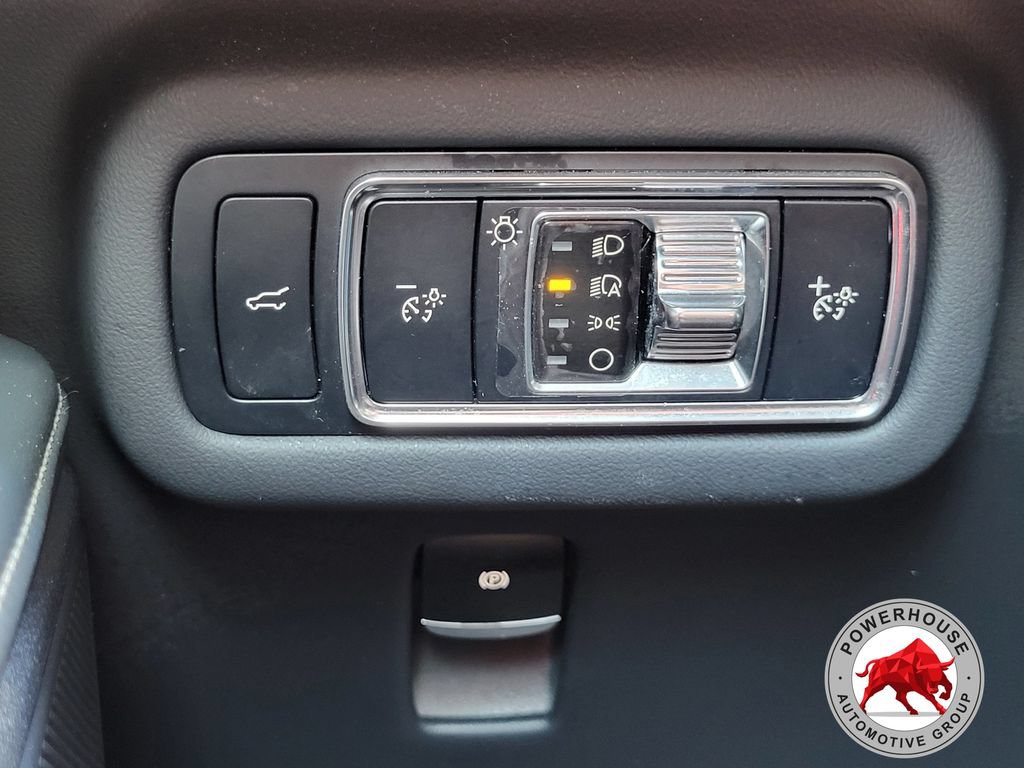Used 2024 Lincoln Nautilus Reserve AWD/4WD image 30