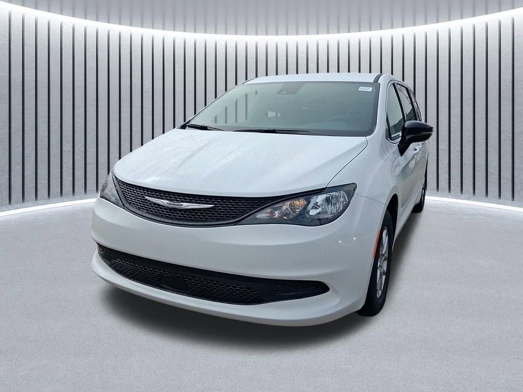 New 2026 Chrysler Voyager LX image 18