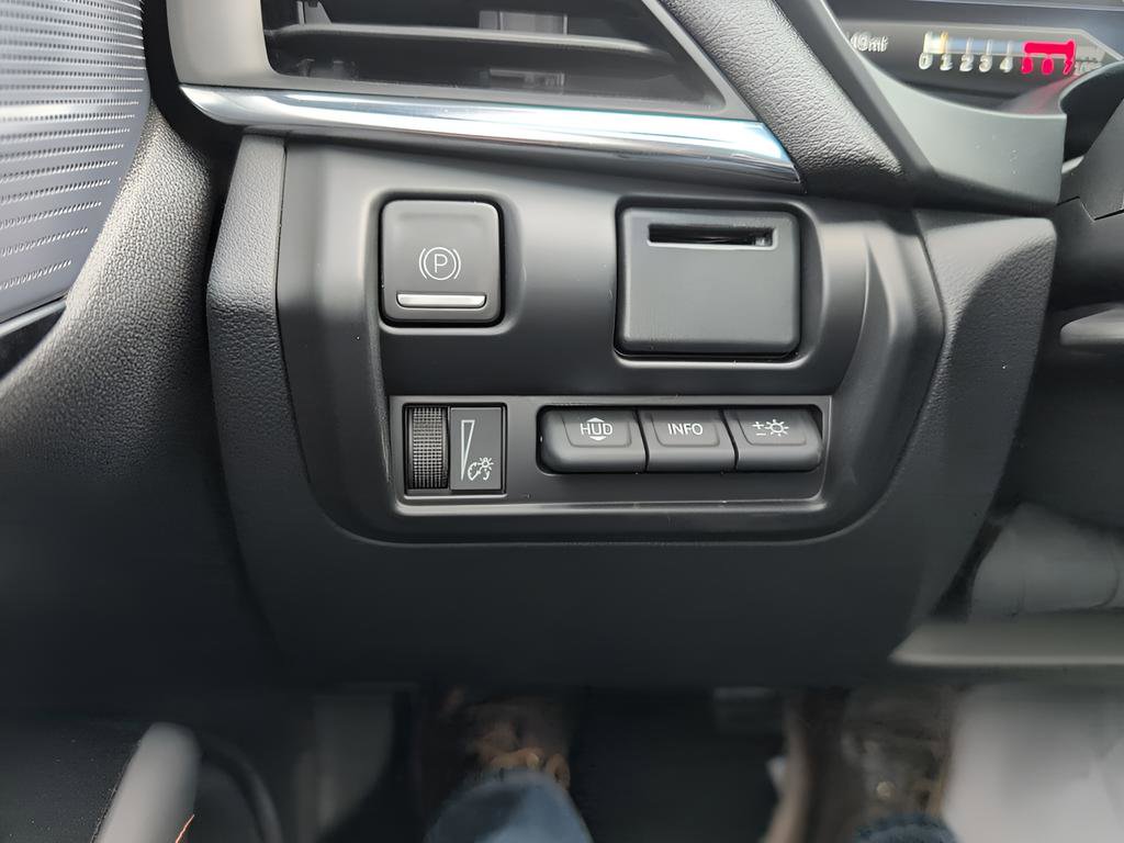 Used 2022 Cadillac CT4 V w/ LPO, ONYX Package image 11